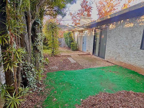 4th image of 1473 Manzanita Ave