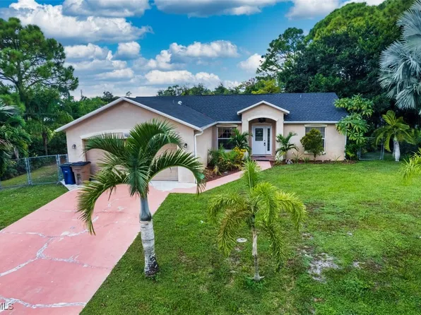 2212 Wayne Ave S, Lehigh Acres, FL 33973