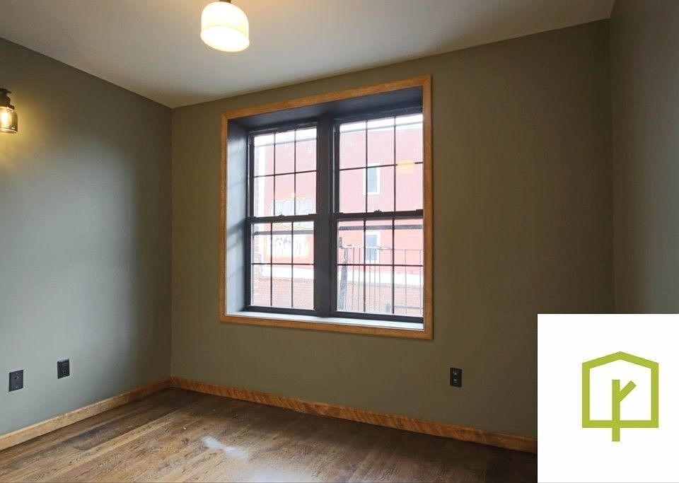 1st image of 196 Montrose Ave #4E
