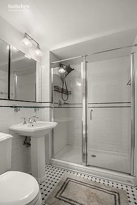 Sold by Sotheby's International Realty | media 10