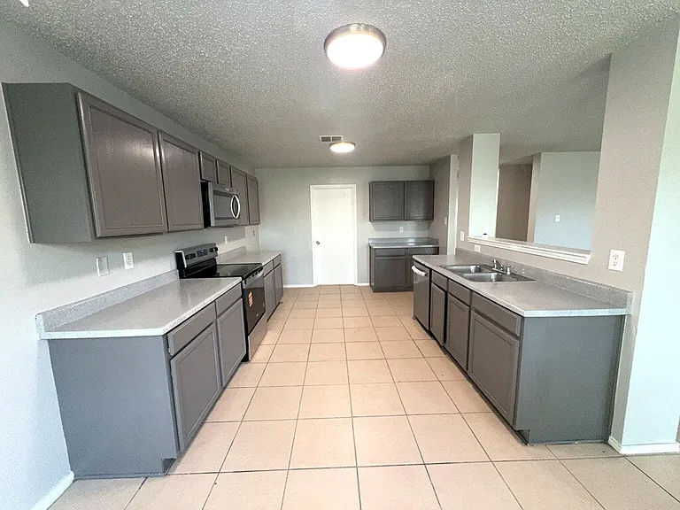 3952 Golden Horn Ln — Photo 7