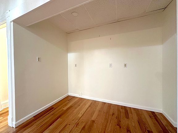 5th image of 152 Grand St Floor 2