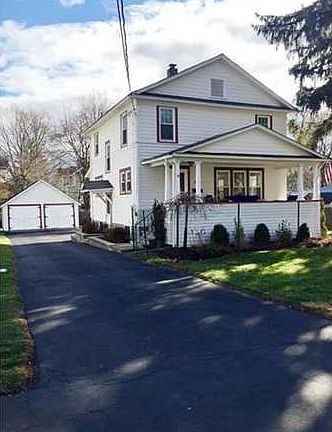 2nd image of 18 Lincoln Ave