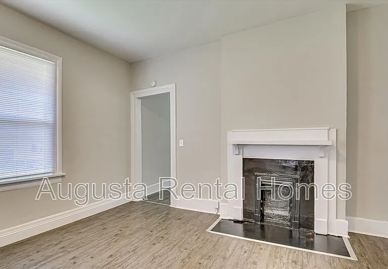 106 Ellis St — Photo 14