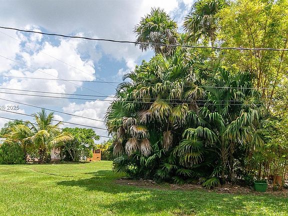 2nd image of 8465 SW 143rd St