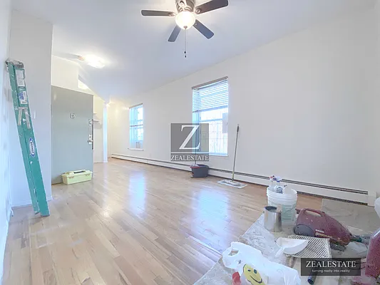 Rented by ZealEstate Group Inc | media 14