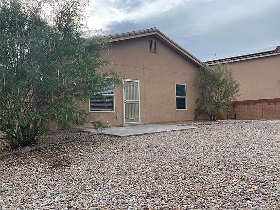 3rd image of 3286 Campfire St