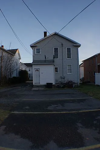 3 bed, 1020 sqft, $1,100 — Photo 2