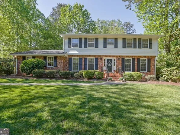 1569 Chateau Dr, Atlanta, GA 30338