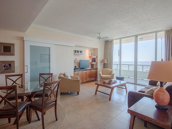 4th image of 2060 Beach Blvd