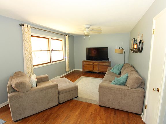 4th image of 2093 Acorn Dr