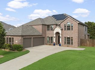 412 Shadow Creek Dr, Desoto, TX 75115