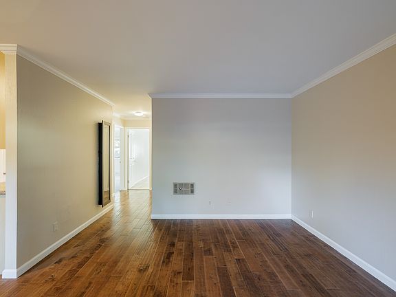 5th image of 610 Gilbert Ave APT 26