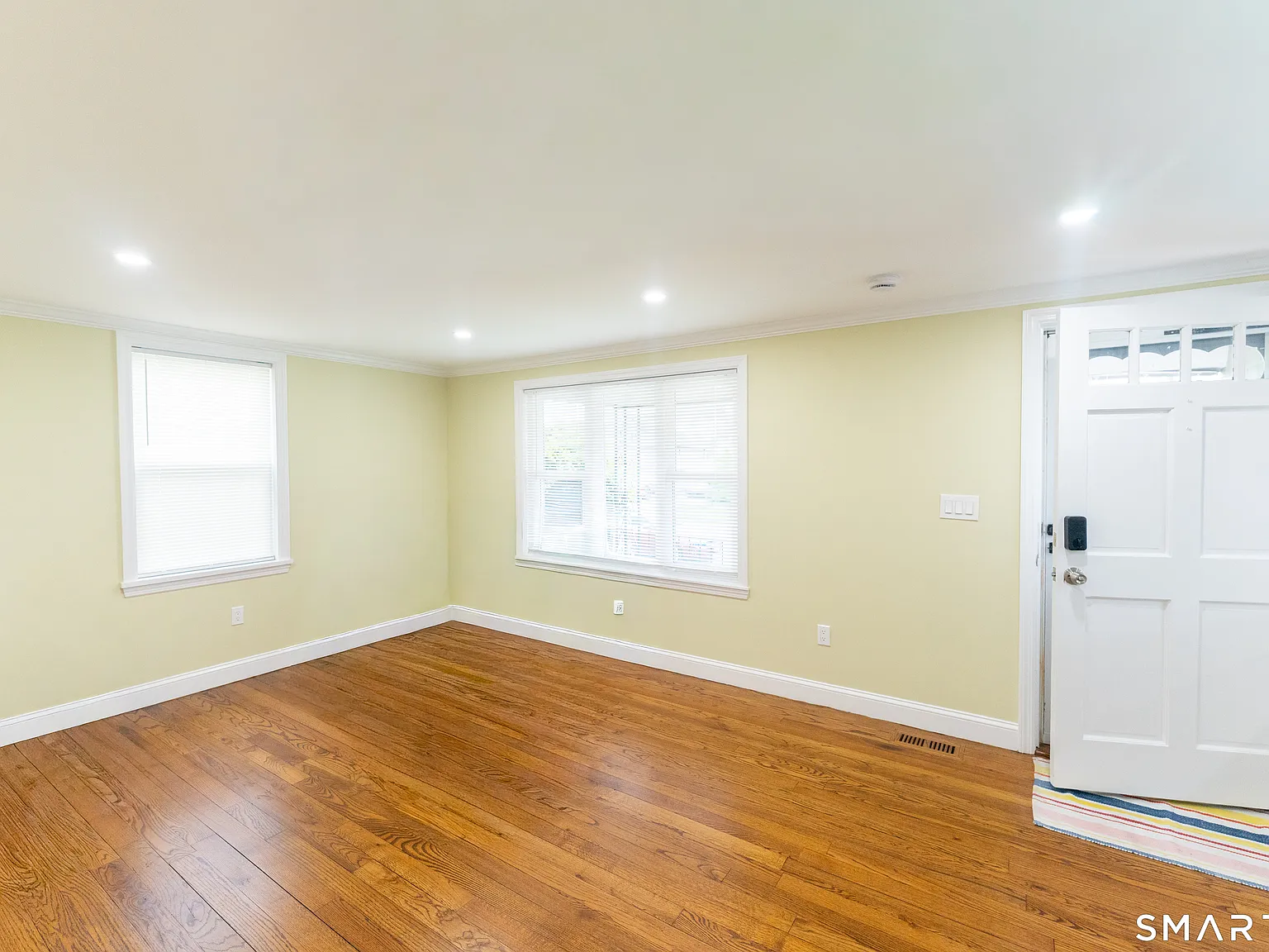 3 bed, 2.0 bath, 1604 sqft, $3,700 — Photo 4