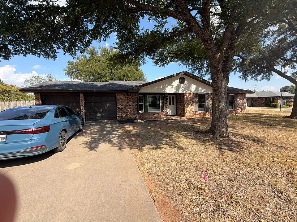 2 Briandale Ct