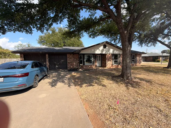 2 Briandale Ct, Wichita Falls, TX 76310