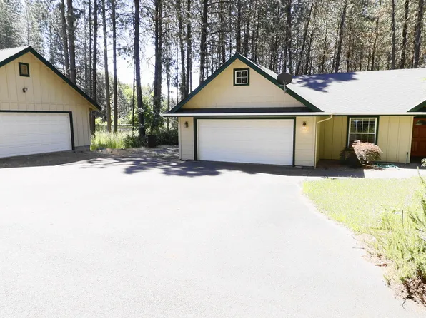 1707 Jaynes Dr, Grants Pass, OR 97527