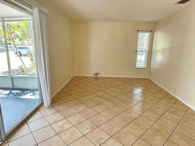 105 Base Ave E — Photo 16