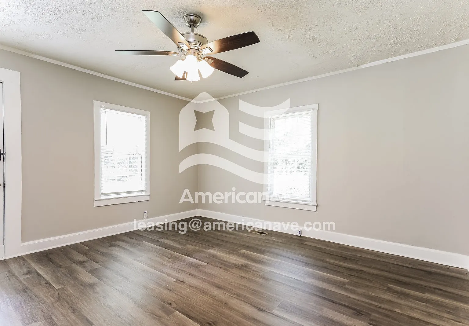2 bed, 1.0 bath, 1001 sqft, $1,197 — Photo 2