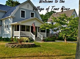 102 Seward Ave, Toms River, NJ