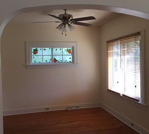 3rd image of 1219 Edith Ave NE