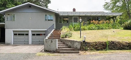 3446 SW Cascade Ave Photo 1