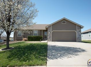 2233 SE Shiloh Ridge Ln, Tecumseh, KS 66542