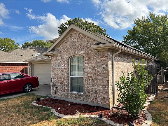 3rd image of 1800 Jordan Ct