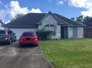 7222 Whippoorwill Ln, Texas City, TX 77591