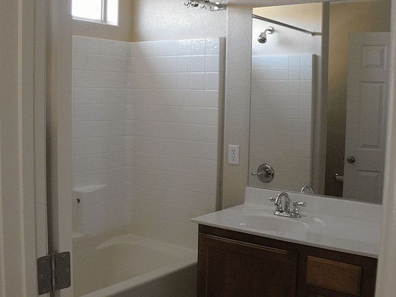 5th image of 1224 Sand Castle Ave