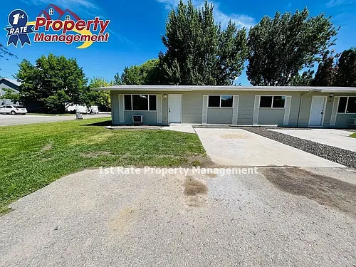 152 E Mission Dr Photo 1