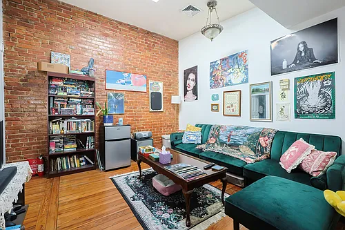 35 Adamson St #3 Photo 1