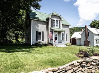 665 Main St, Proctorsville, VT 05153