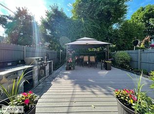 1917 Menahan St FLOOR 1, Ridgewood, NY 11385