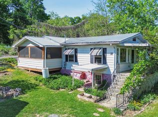 32 Old Burnsville Hill Rd, Asheville, NC 28804