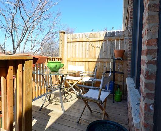 4th image of 534 N Leavitt St #1