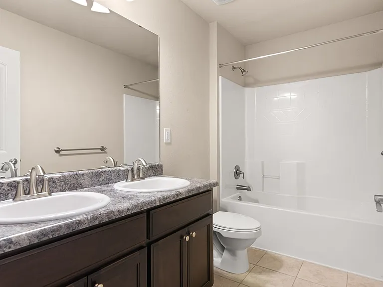 4599 Belvedere Cir — Photo 19