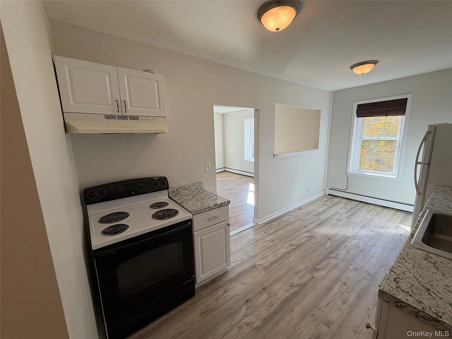 2 bed, 1.0 bath, 1100 sqft, $2,550 — Photo 2