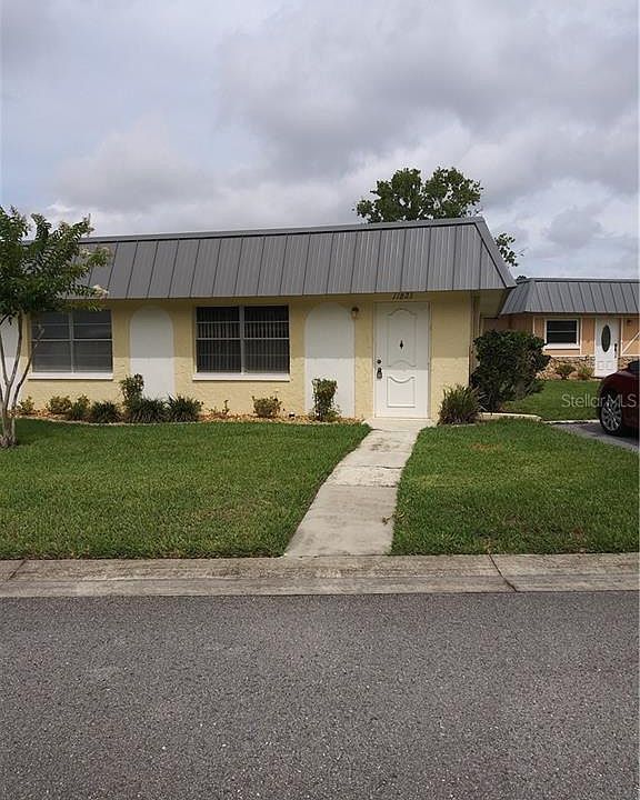 1st image of 11823 Carissa Ln #15B