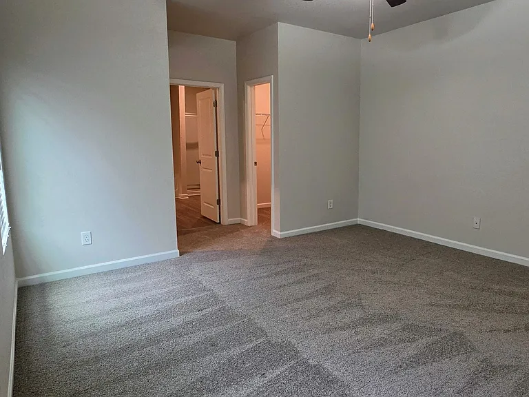 60 Katelen Ct — Photo 12