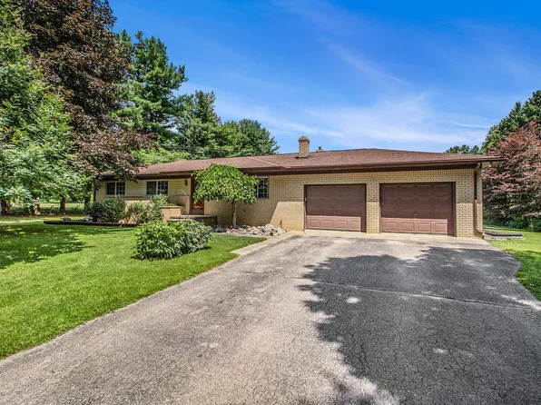 120 Keddle Rd, Howell, MI 48843