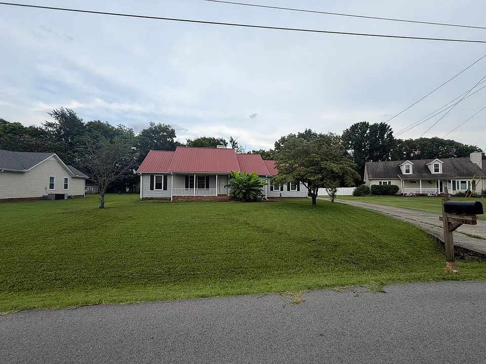 222 Daly Dr