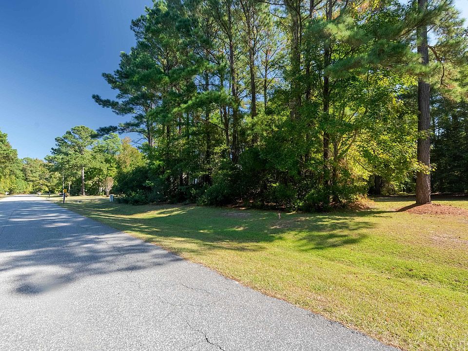 1st image of 195 W Side Ln