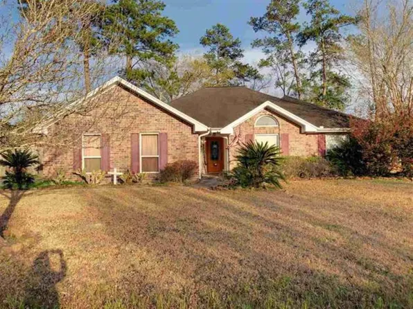 235 Yupon St, Kountze, TX 77625