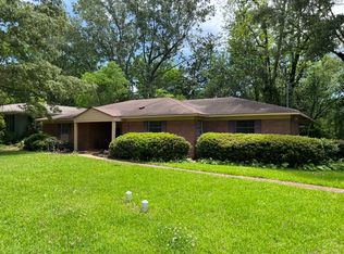 1210 Arlington St, Clinton, MS 39056