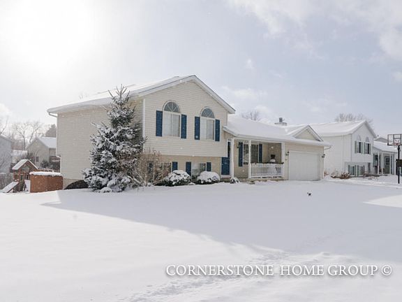 3rd image of 466 Sunbrook St SE