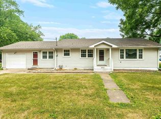 303 May St, Le Claire, IA 52753