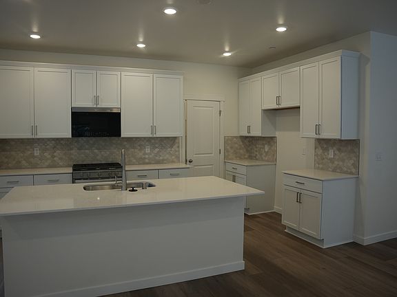4th image of 12150 15th Ct SE