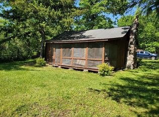1259 Shady Crest Dr, Hartland, MI 48353