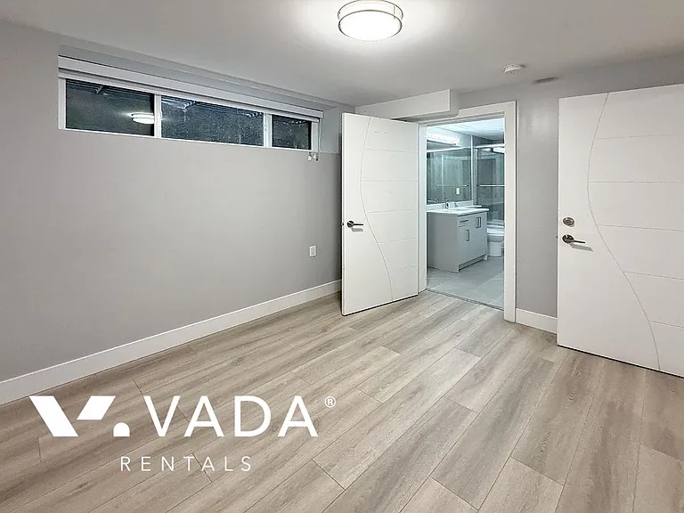 4841 Dumfries St #2 — Photo 10